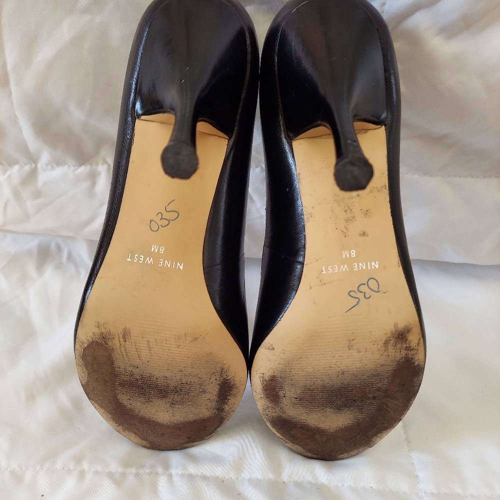 NINE WEST - Picture 3 of 7